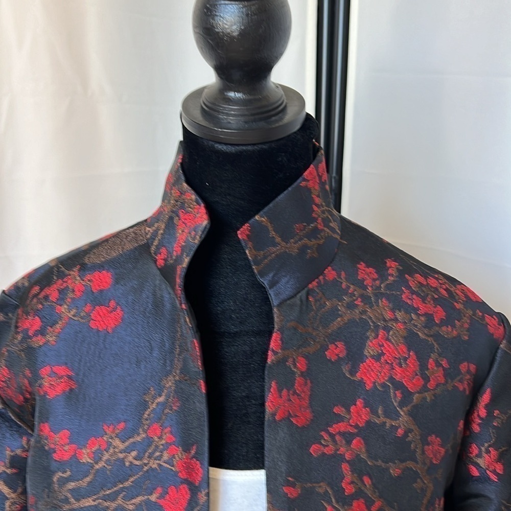 The Metropolitan Opera Textured Jacket - Picture 2 of 6
